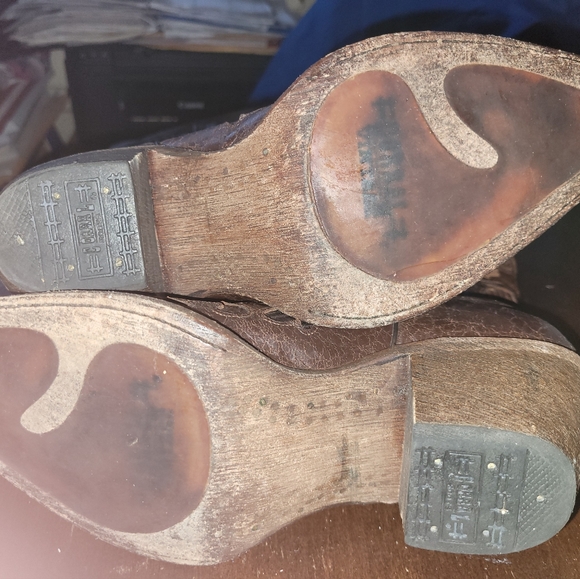 VINTAGE Brown with Brown Lizard inlay Corral pointed toe Cowgirl Boots 🤠🐎 - Picture 5 of 9